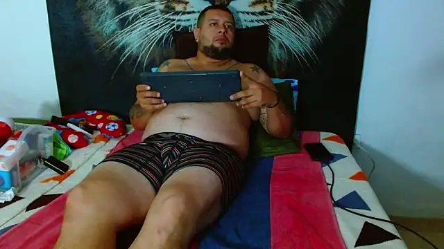 Snapshot of Michaell_Myerss_ chatting on September 10, 12:16 pm Michaell Myerss  online show from September 10, 12:16 pm