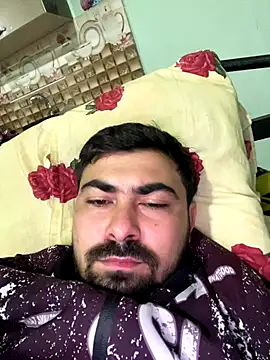Snapshot of eminrehi chatting on September 21, 1:07 am eminrehi online show from September 21, 1:07 am