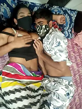 hottiess69 online show from February 25, 2:59 pm