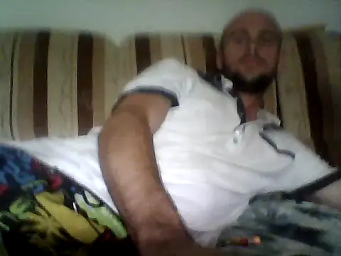 Snapshot of Rejtelmesest chatting on July 6, 10:45 am Rejtelmesest online show from July 6, 10:45 am