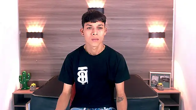 Levis Montes online show from December 19, 12:34 pm