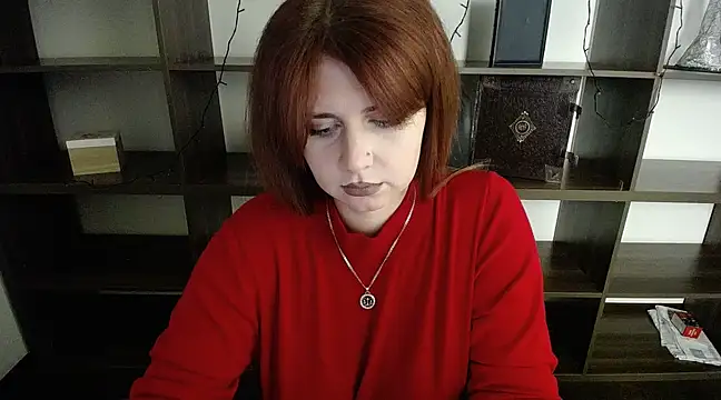 Lizzy Love online show from December 14, 4:42 pm