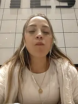 cindy love2 online show from March 6, 9:42 pm