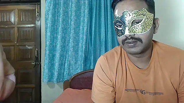 Cutehornycouples online show from October 1, 5:52 pm