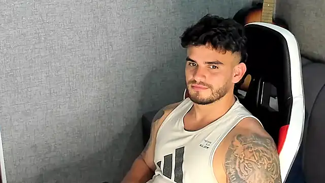 Ricardogo19 online show from October 27, 10:58 pm