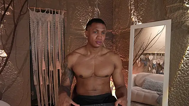 Logan Varela online show from September 20, 10:49 am