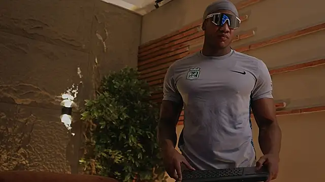 Logan Varela online show from October 31, 12:39 pm