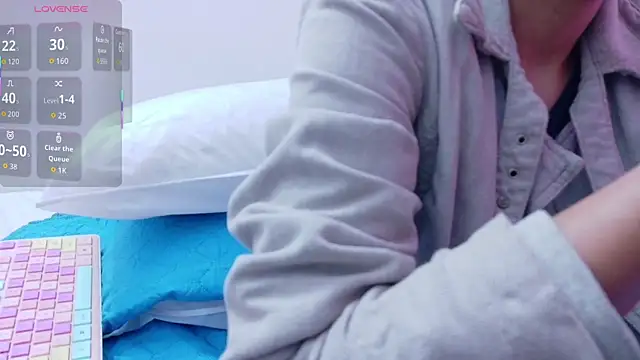 yourcuteneighbourr online show from January 14, 3:01 am