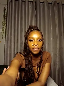 C-yoyo online show from April 7, 8:09 pm