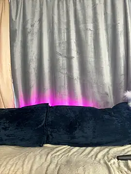 Snapshot of Valerie_Woods chatting on March 20, 7:47 am Valerie Woods online show from March 20, 7:47 am