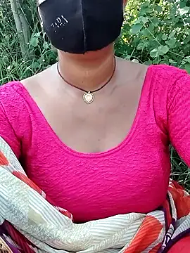 Snapshot of Hey_Ziya chatting on September 21, 4:47 am Hey Ziya online show from September 21, 4:47 am