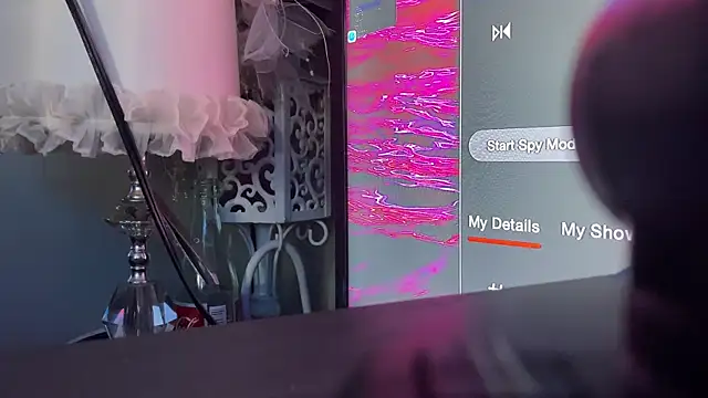 gurlnips online show from March 7, 12:04 am