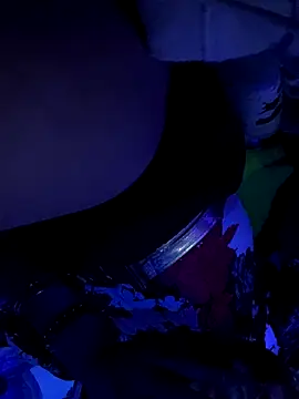 gurlnips online show from November 20, 10:26 am