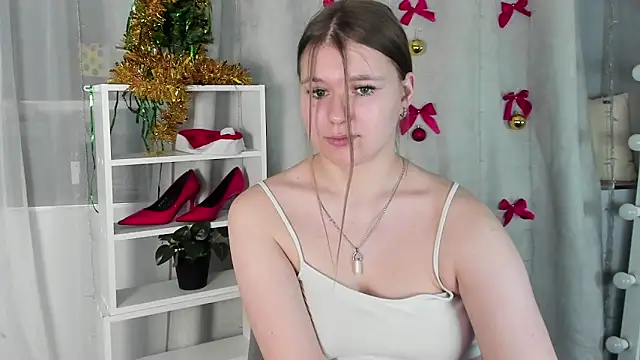 Snapshot of Rebecca_Kelly chatting on January 3, 10:08 pm Rebecca Kelly online show from January 3, 10:08 pm