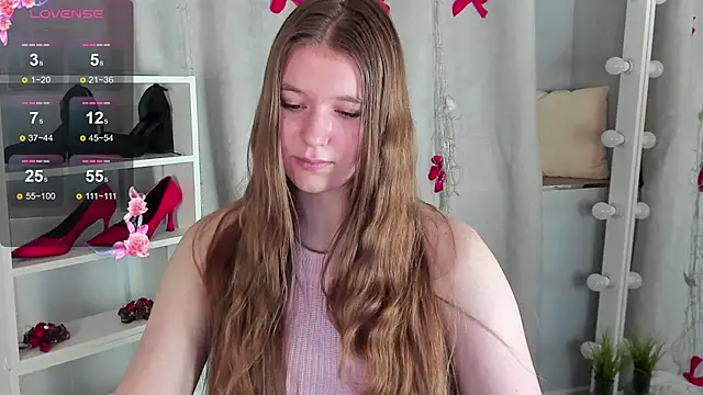 Snapshot of Rebecca_Kelly chatting on January 21, 6:45 pm Rebecca Kelly online show from January 21, 6:45 pm