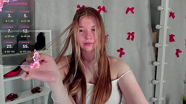 Snapshot of Rebecca_Kelly chatting on January 23, 6:35 pm Rebecca Kelly online show from January 23, 6:35 pm