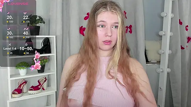 Snapshot of Rebecca_Kelly chatting on February 10, 6:24 pm Rebecca Kelly online show from February 10, 6:24 pm