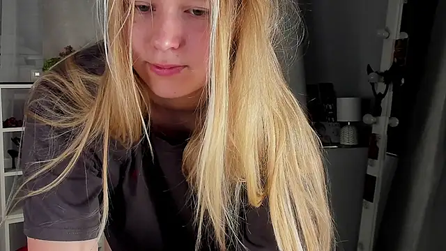 Snapshot of Rebecca_Kelly chatting on October 2, 2:07 am Rebecca Kelly online show from October 2, 2:07 am