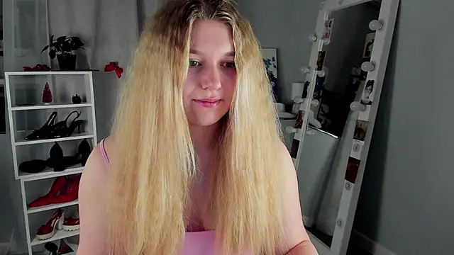 Rebecca Kelly online show from January 12, 2:28 am