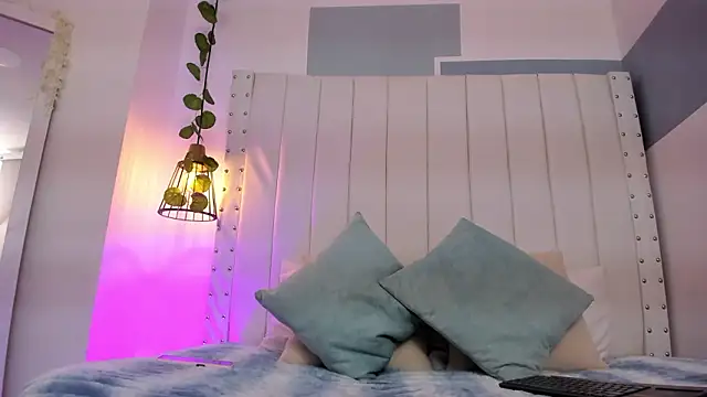 hannah gray online show from February 20, 11:11 am