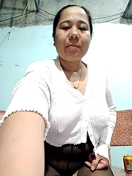 Queen 18200 online show from March 3, 11:38 am