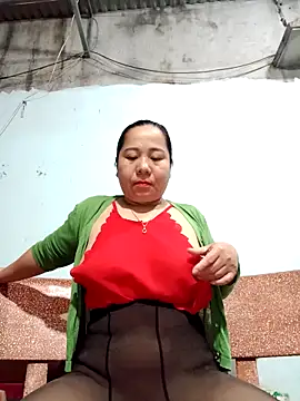 Queen 18200 online show from March 8, 10:35 pm