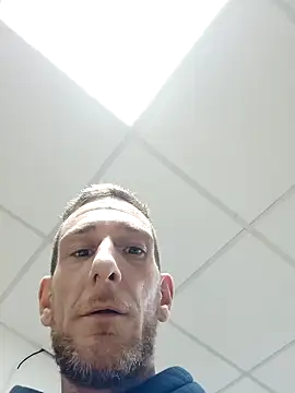 Snapshot of SInfiniSensation1 chatting on December 24, 2:33 pm SInfiniSensation1 online show from December 24, 2:33 pm