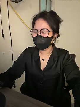 Snapshot of Jenni_nana chatting on December 5, 1:49 pm Jenni nana online show from December 5, 1:49 pm