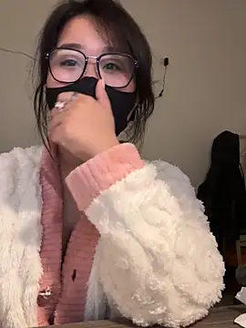 Snapshot of Jenni_nana chatting on December 21, 2:47 pm Jenni nana online show from December 21, 2:47 pm