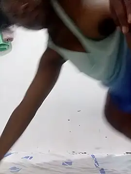 Snapshot of faista_jude chatting on October 10, 8:46 am faista jude online show from October 10, 8:46 am