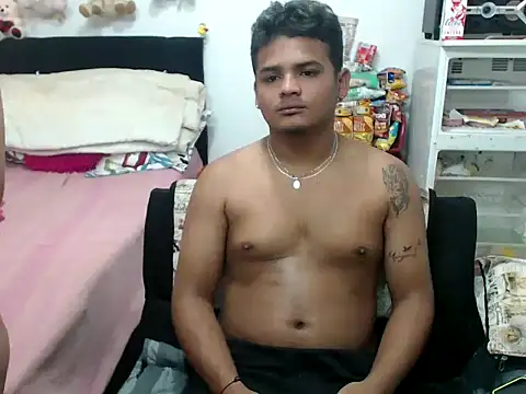 Snapshot of Boycuriousxxx chatting on March 6, 11:36 am Boycuriousxxx online show from March 6, 11:36 am