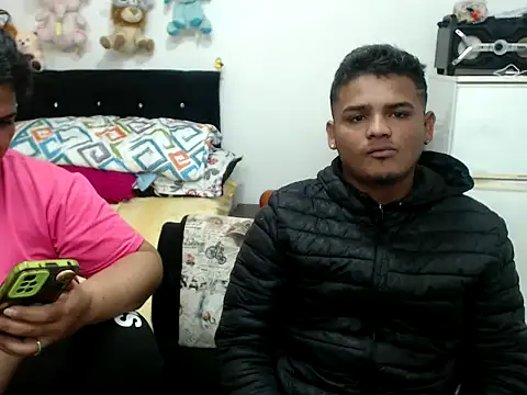 Snapshot of Boycuriousxxx chatting on March 10, 1:54 pm Boycuriousxxx online show from March 10, 1:54 pm