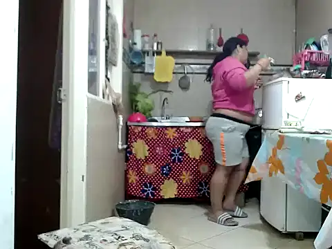 Snapshot of Boycuriousxxx chatting on December 4, 12:14 pm Boycuriousxxx online show from December 4, 12:14 pm