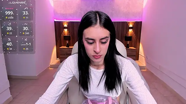 karlaa james online show from March 26, 11:16 am