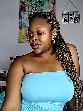 Snapshot of Sexymamibo chatting on November 14, 6:28 pm Sexymamibo online show from November 14, 6:28 pm