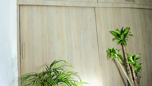 Snapshot of filletatouee chatting on October 30, 4:03 am filletatouee online show from October 30, 4:03 am