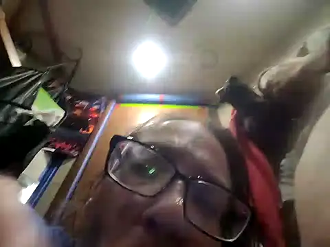 Snapshot of ILUV2TUCHMYKITTY chatting on October 25, 1:29 pm ILUV2TUCHMYKITTY online show from October 25, 1:29 pm