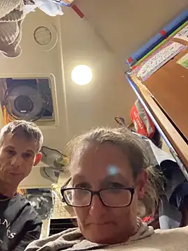 Snapshot of ILUV2TUCHMYKITTY chatting on December 5, 3:26 am ILUV2TUCHMYKITTY online show from December 5, 3:26 am