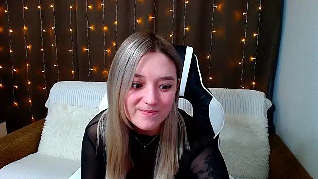 JessRosen online show from January 10, 4:33 am