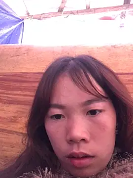 Snapshot of ngoclothingoc9en chatting on December 28, 9:20 am ngoclothingoc9en online show from December 28, 9:20 am