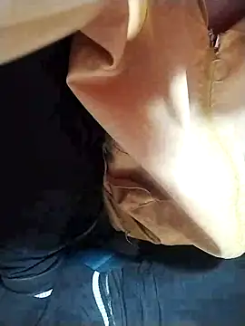 Snapshot of ngoclothingoc9en chatting on March 17, 12:04 pm ngoclothingoc9en online show from March 17, 12:04 pm