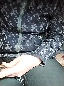 Snapshot of ngoclothingoc9en chatting on March 18, 10:57 am ngoclothingoc9en online show from March 18, 10:57 am