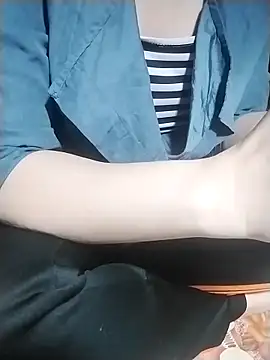 Snapshot of ngoclothingoc9en chatting on March 22, 1:52 pm ngoclothingoc9en online show from March 22, 1:52 pm