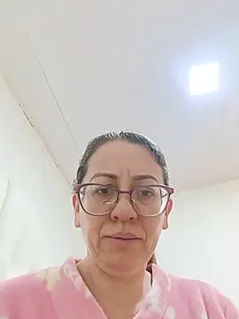 miss hanna07 online show from June 3, 12:30 pm