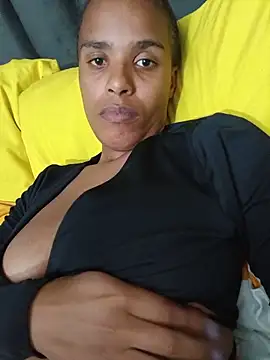 Snapshot of SexySlenderLexy chatting on June 17, 7:33 am SexySlenderLexy online show from June 17, 7:33 am