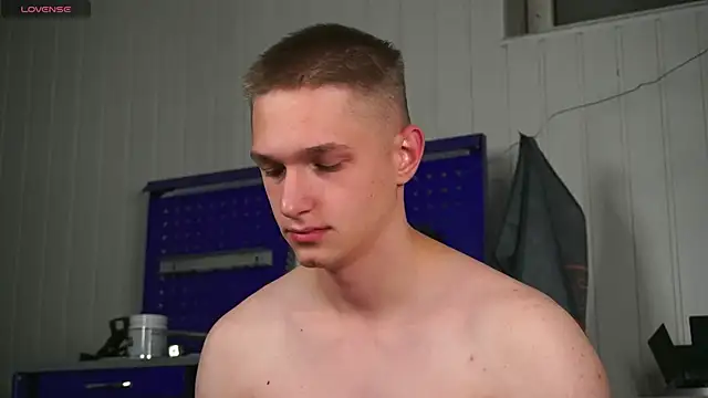 dustyn fox online show from October 16, 4:41 pm