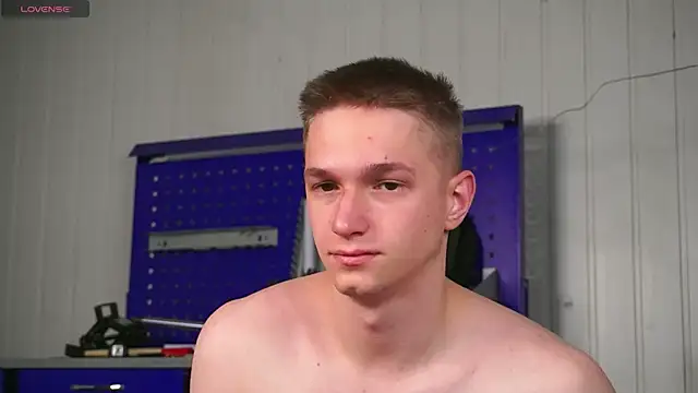 Snapshot of dustyn_fox chatting on December 20, 3:08 pm dustyn fox online show from December 20, 3:08 pm