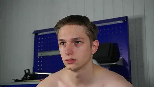 Snapshot of dustyn_fox chatting on February 26, 7:24 pm dustyn fox online show from February 26, 7:24 pm