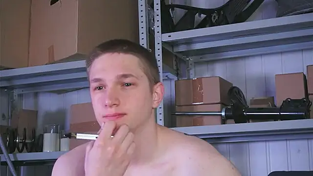 dustyn fox online show from April 8, 5:07 am