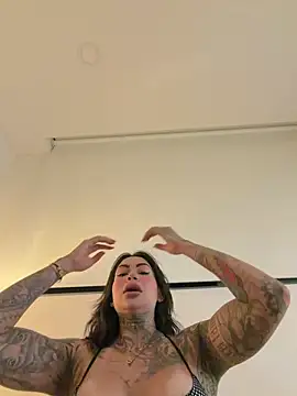 Iam Annii online show from March 4, 11:55 pm